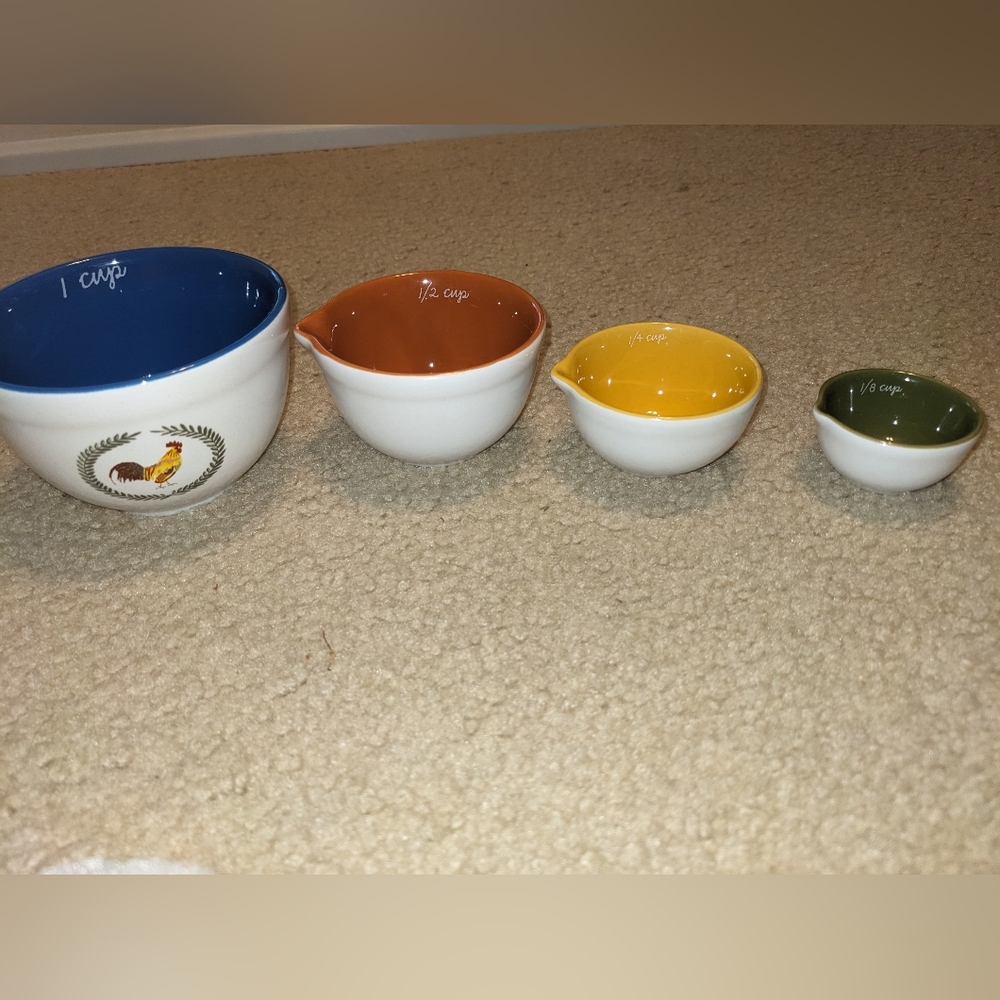 Tuscan kitchen measuring cup set